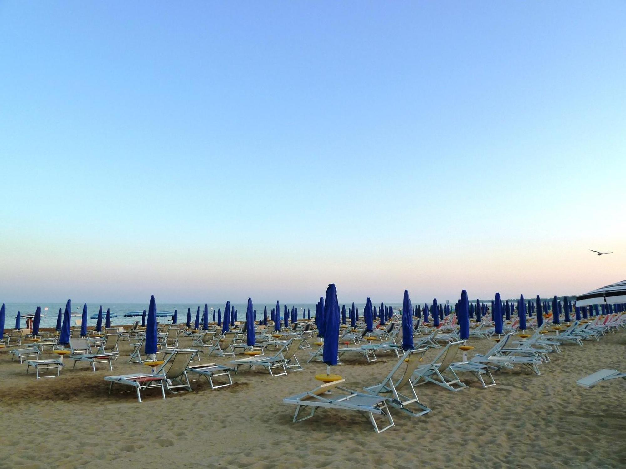 Hotel Oasi Lignano Sabbiadoro Kültér fotó